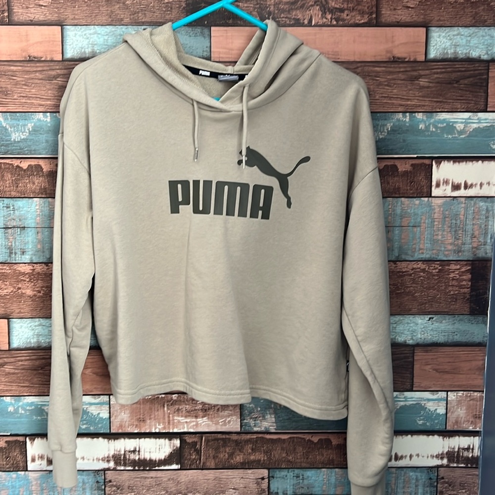 Women’s puma crop top sweatshirt